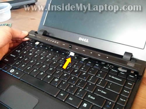 How To Take Apart Dell Vostro 1220 - Inside My Laptop concernant Dell Vostro 1440 Release Date 