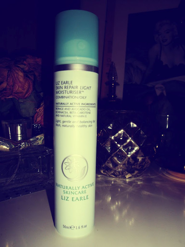 Infashionlove: Liz Earle Skin Repair Light Moisturiser destiné Liz Earle Night Cream