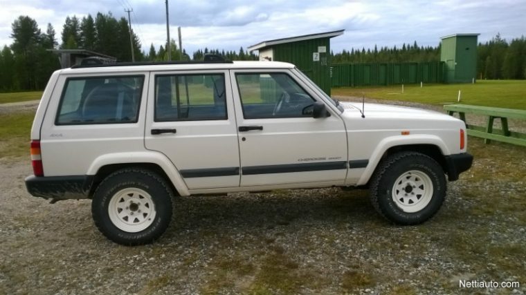 Jeep Cherokee Kokemuksia – Lue Käyttäjien Autoarvostelut pour Jeep Kokemuksia