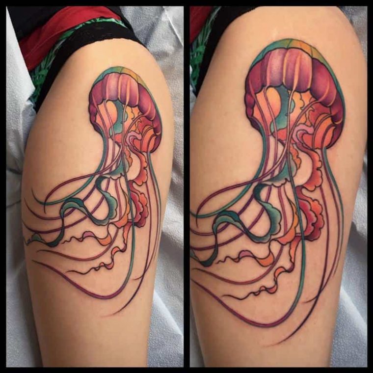 Jellyfish Tattoo Ideas & Meaning • Awesomejelly serapportantà Jellyfish Tattoo Simple