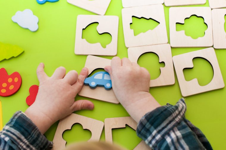 Jeux Montessori Pour Éveiller La Curiosité Des Enfants à Jeux Montessori 3 Ans