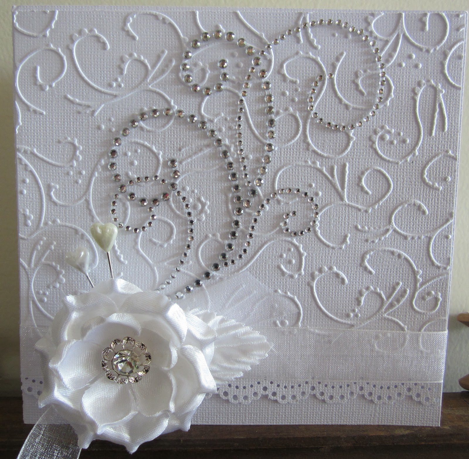Kerrie Gurney : Embossed Cards With Couture Creations serapportantà Prima Ribbon And Fibers 