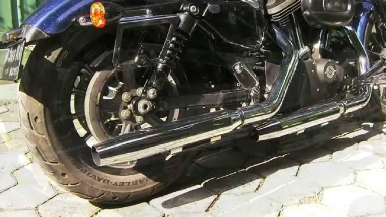 Khrome Werks 3" Hp-Plus Tapered Slip-On Mufflers On Harley tout Khrome Werks