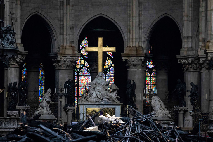 « La Croix De Notre-Dame De Paris Ne Fait Que Son Devoir dedans Mots Croisés: La Croix Hebdo 