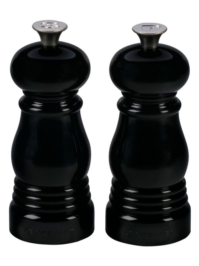 Le Creuset Petite Salt And Pepper Mills (Set Of 2 à Le Creuset Salt And Pepper Shakers