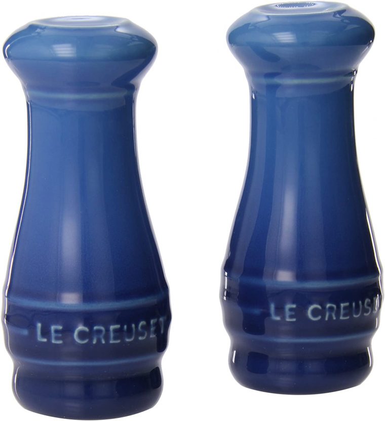 Le Creuset Pg1102-0459 Stoneware Salt And Pepper Shakers pour Le Creuset Salt And Pepper Shakers