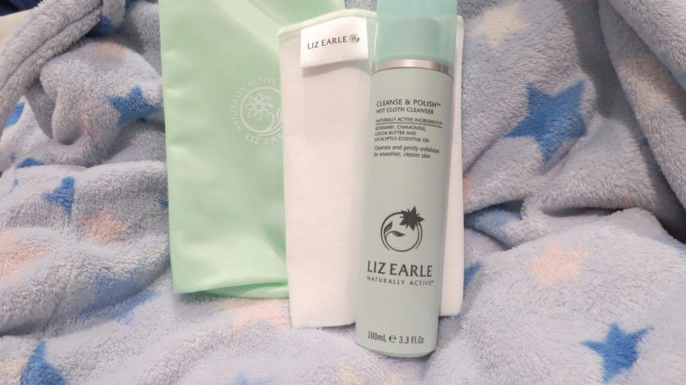 Liz Earle'S Cleanse & Polish Hot Cloth Cleanser  Lovely serapportantà Liz Earle Cleanse