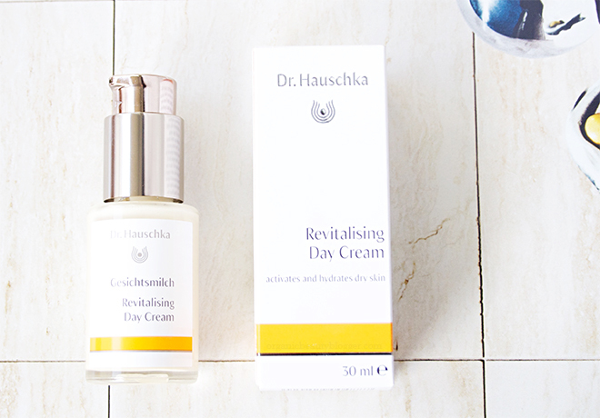 My Holy Grail Product: Dr. Hauschka Revitalizing Day Cream intérieur Dr Hauschka Reviews