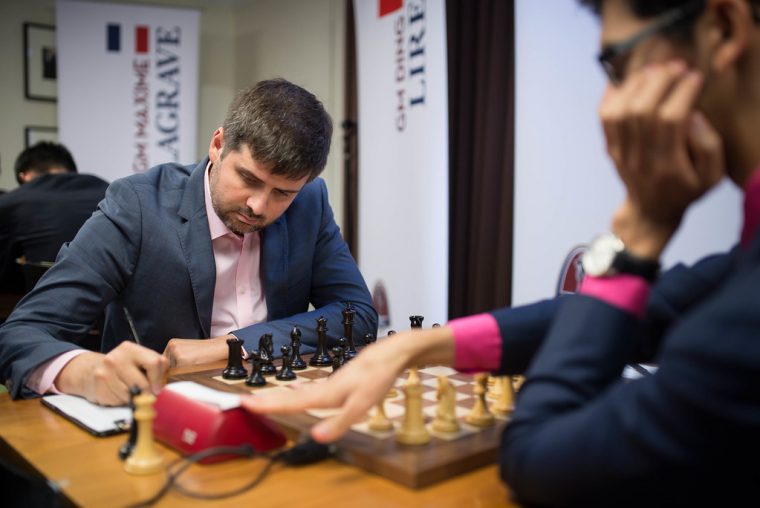 Peter Svidler  Photo By Austin Fuller  Saint Louis Chess destiné Peter Svidler