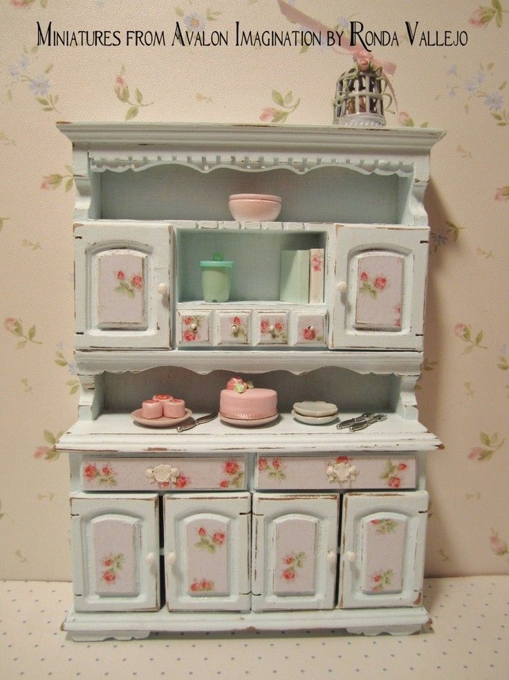 Pin By Marjorie Cripe On Miniature  Doll House, Dollhouse avec Kitchen Dresser Shabby Chic