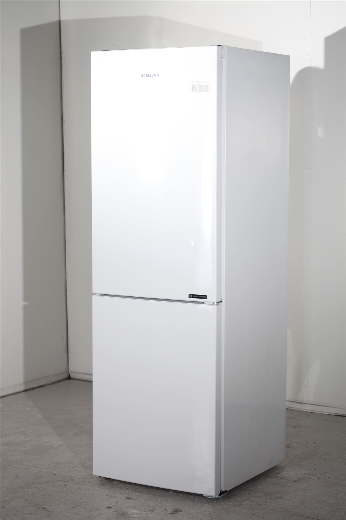 Preloved  Samsung Fridge Freezer - Rb29Fwjndsa - White à Fridge Freezer Samsung 