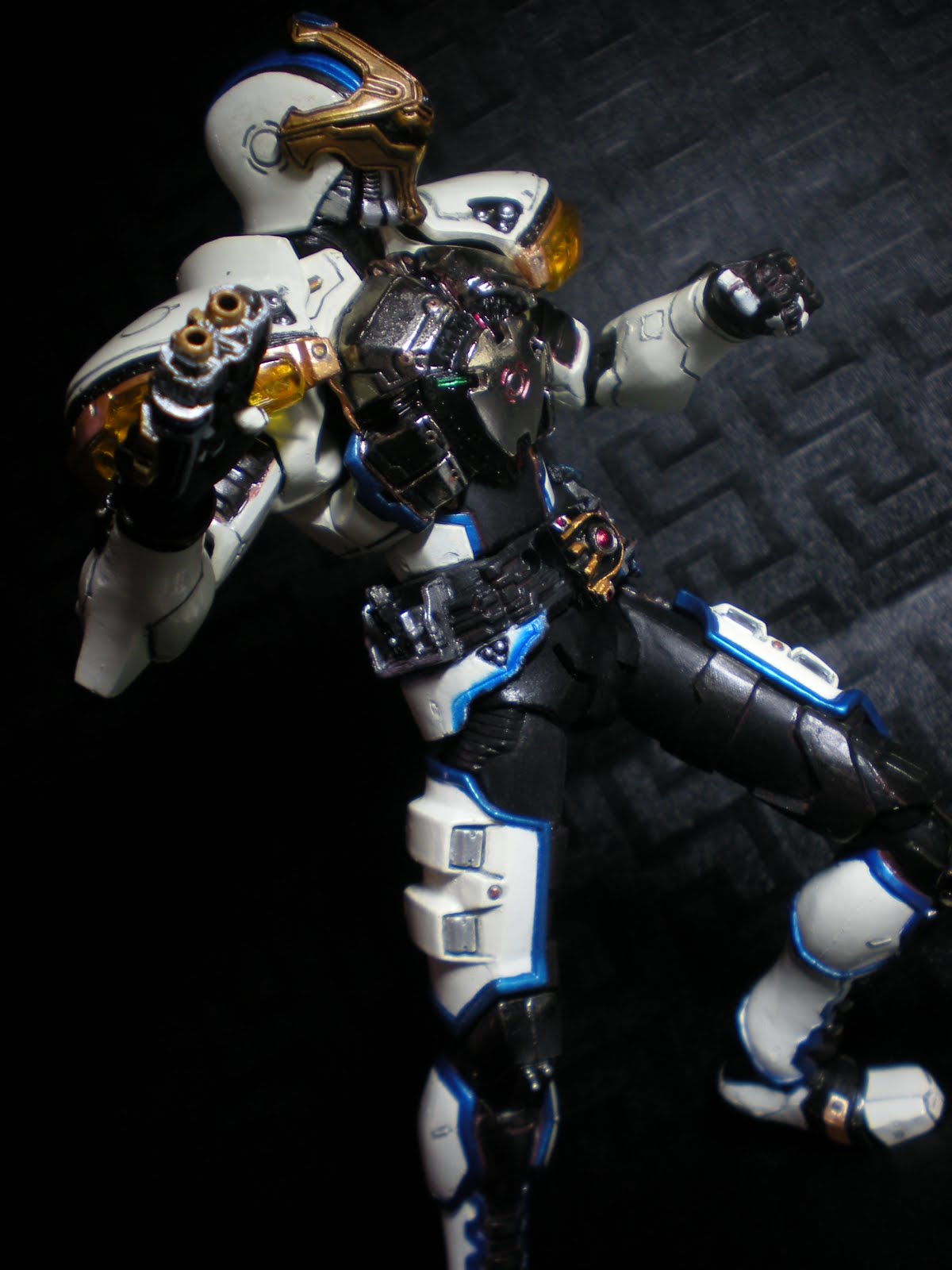 Review: [Bandai] S.i.c. Volume 54 Kamen Rider Ixa  Night à Kamen Rider Ixa