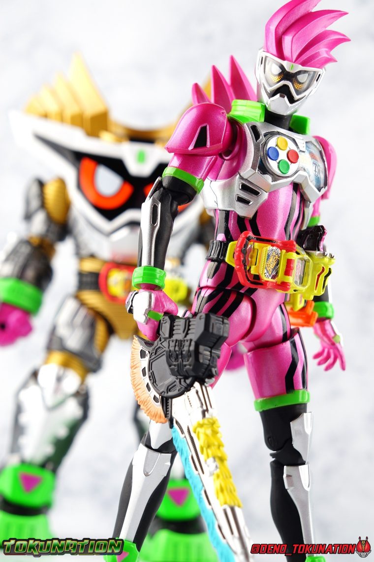 S.h. Figuarts Kamen Rider Ex-Aid Maximum Gamer Level 99 destiné Ex Aid Kamen Rider