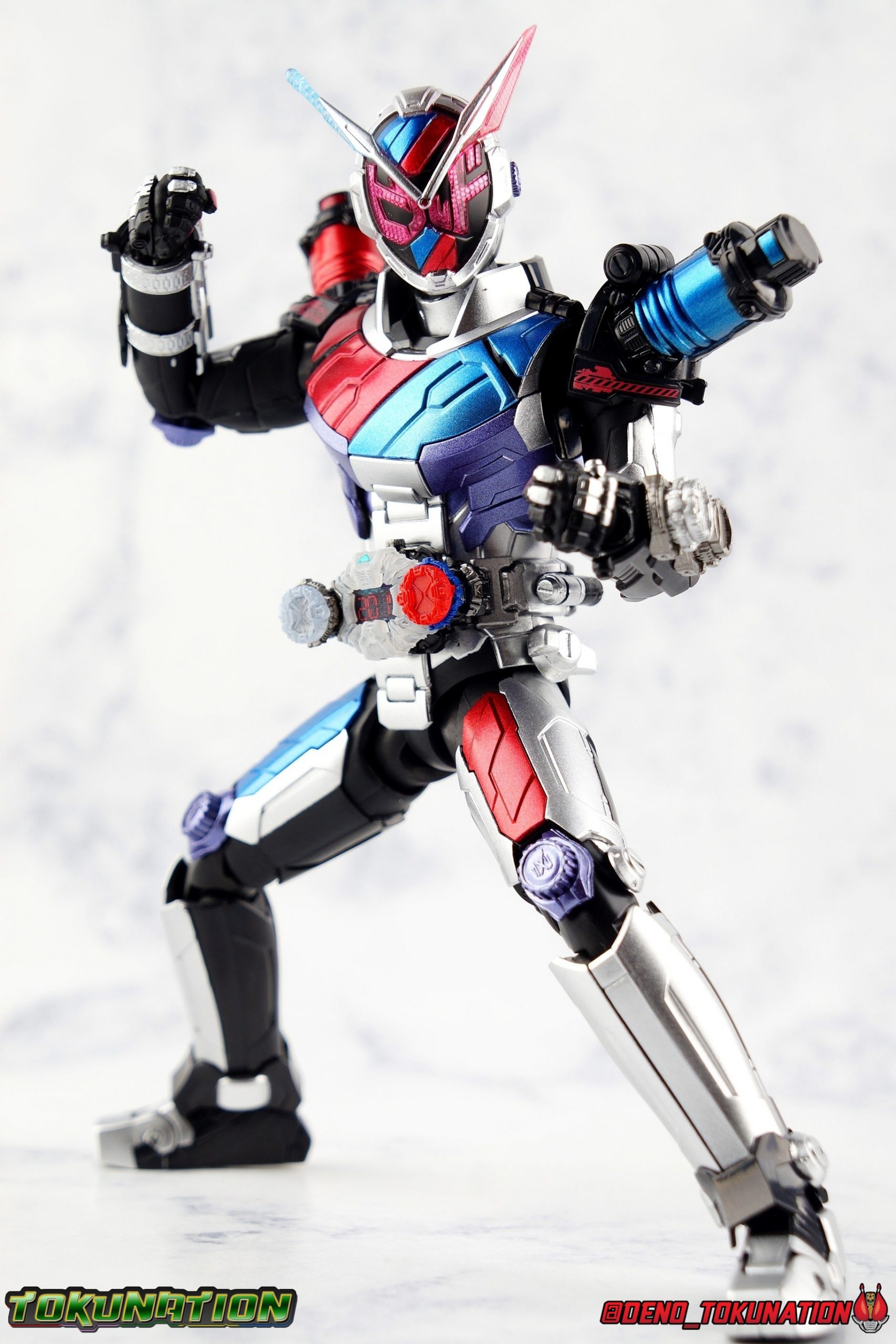 S.h. Figuarts Kamen Rider Zi-O Build Armor Gallery destiné Kamen Rider Zi-O