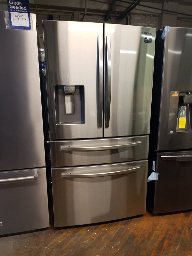 Samsung 22.6-Cu Ft 4-Door Counter-Depth French Door avec Samsung French Door Refrigerator