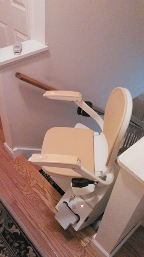 Stairlifts  Boston Walk In Bath &amp;amp; Stairlift - New England destiné Stairlifts Boston 