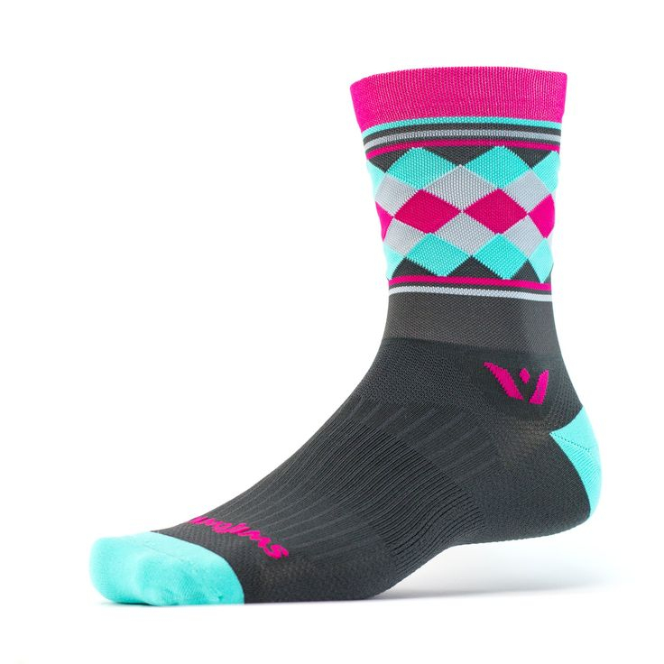 Swiftwick - Vision Five, Argyle Stripe Crew Sock, Gray encequiconcerne Compression Socks Pasadena Tx