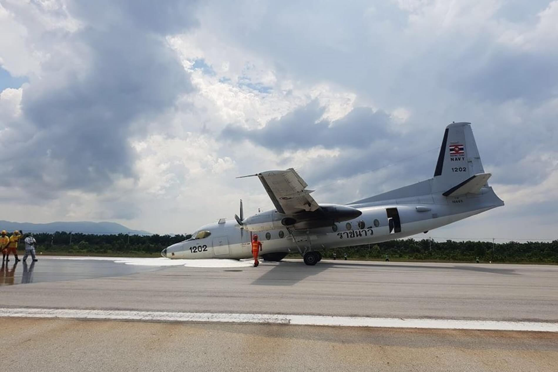 Thai Fokker F-27 Performs Emergency Nosegear-Up Landing destiné Narathiwat Flights