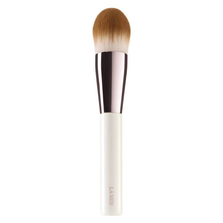 The Foundation Brush – La Mer  Mecca serapportantà La Mer Cushion Foundation Shade Finder