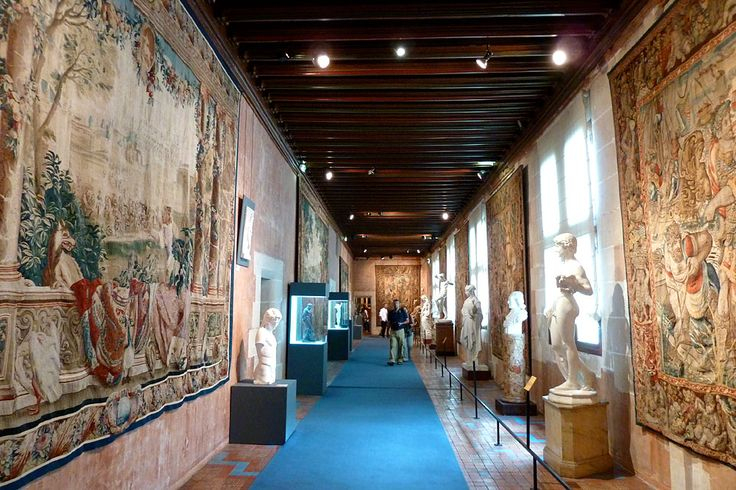 The Royal Château De Blois Is An Official Musée De France destiné Chateau Royale Painting Class 