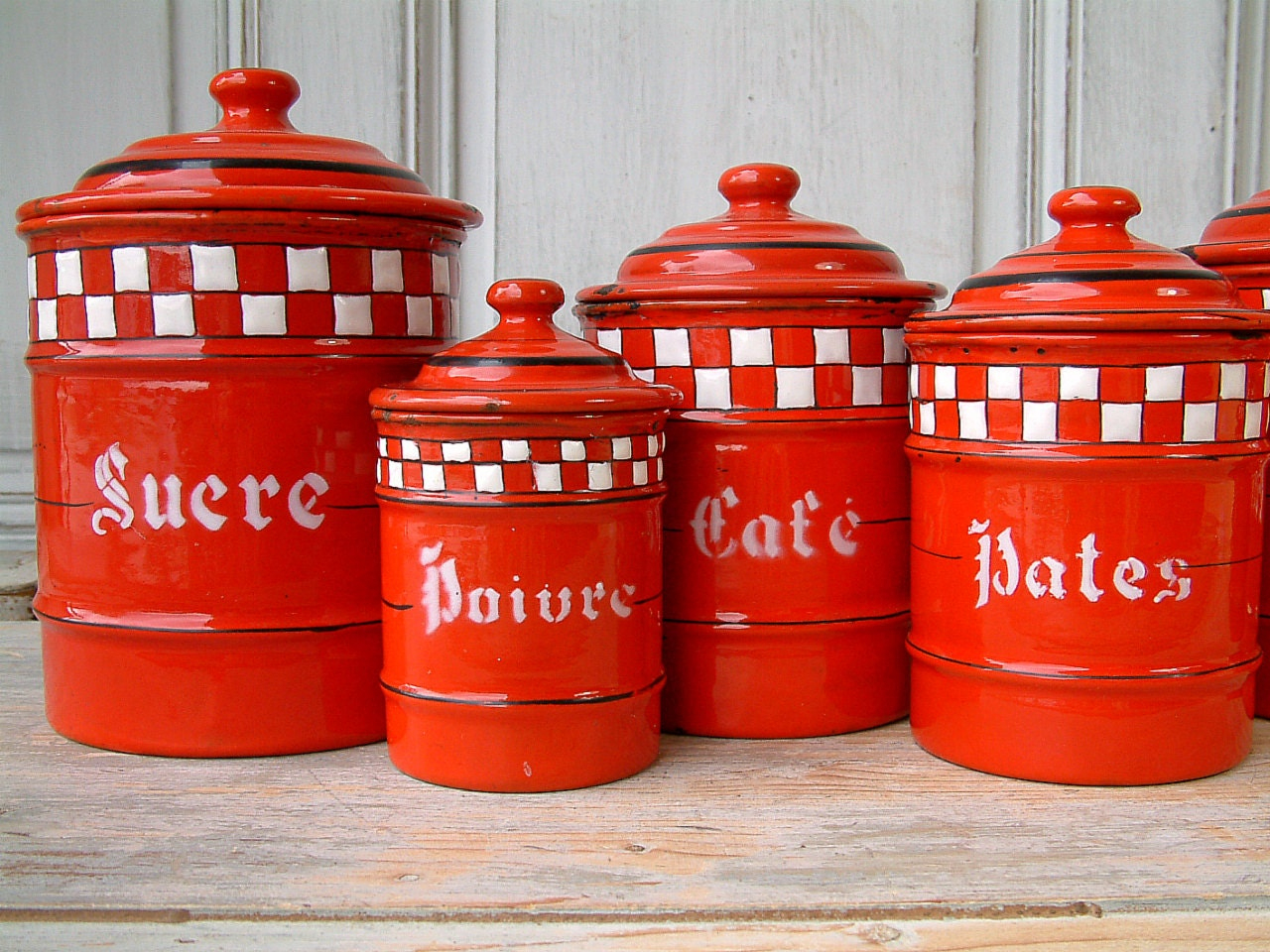 Vintage French Enamel Kitchen Canister Set. Red With White encequiconcerne Red Kitchen Canisters