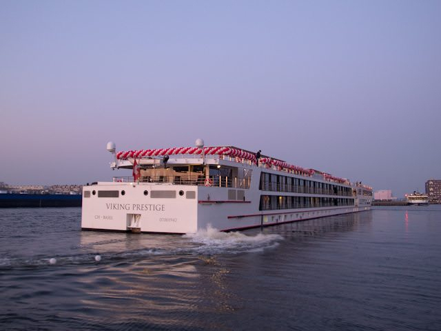 Which European River Cruise Ships Feature Bathtubs pour Viking Prestige Cruise Ship 