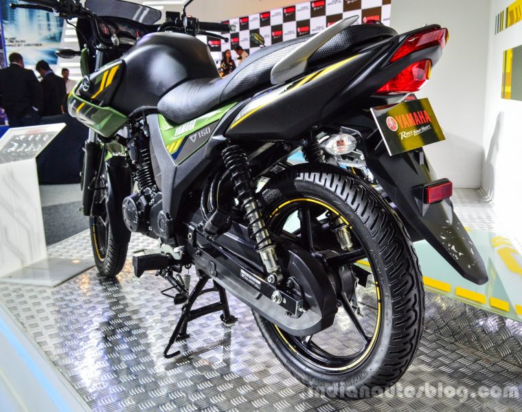 Yamaha Sz-Rr V2.0 Matt Green Alloy Wheel At Auto Expo 2016 dedans Yamaha Sz