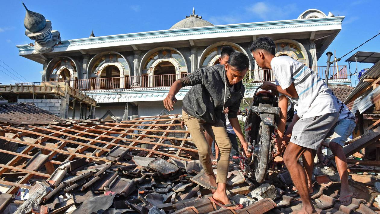 Indonésie: Nouveau Séisme De Magnitude 6.4 Dans L&amp;#039;Est De L concernant Civilization Vi Demander Urgence Catastrophe 
