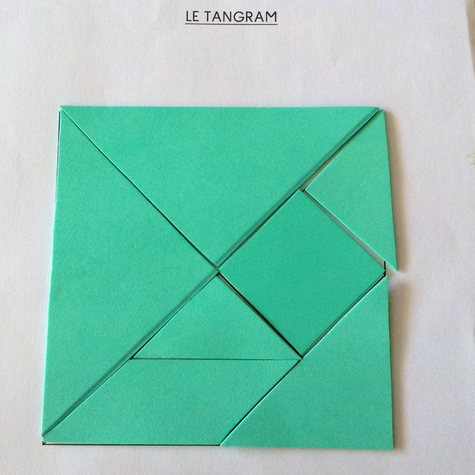 Tangram Carré  Primanyc pour Tangram Pierre Et Le Loup 