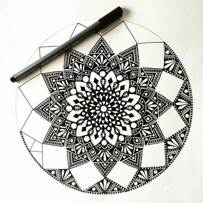 1001+ Idées Et Techniques Pour Faire Un Mandala à Mandala Facile A Dessiner 