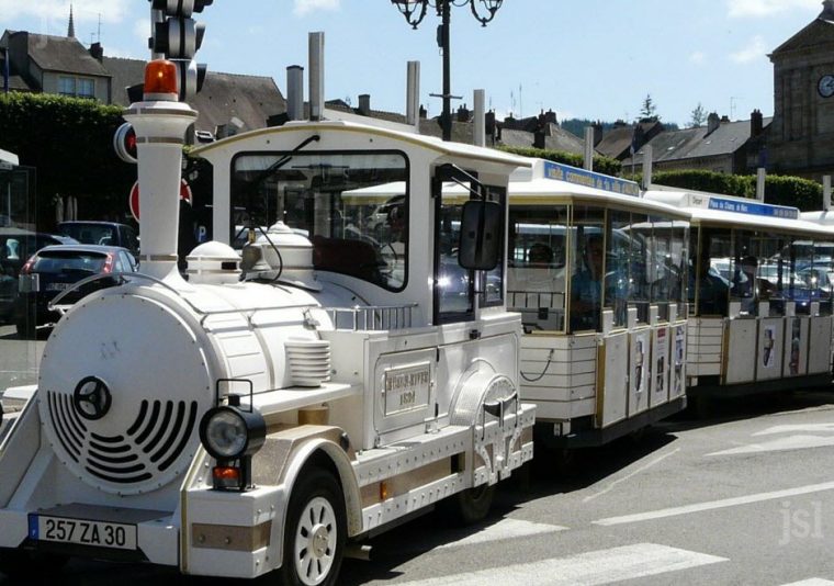 Autun  Attention Au Départ, Le Petit Train Va Partir avec Toma Le Petit Train