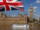Big Ben Avec Drapeau De L'Angleterre, Londres, Royaume-Uni encequiconcerne Le Drapeaux De L Angleterre