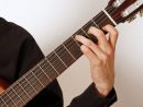 Bonnes Positions À La Guitare - Cours De Guitare En Ligne encequiconcerne Guitare En Ligne