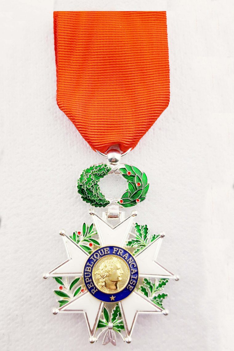 Croix De Chevalier Légion D'Honneur En Bronze Argenté destiné Chevalier Croix Rouge