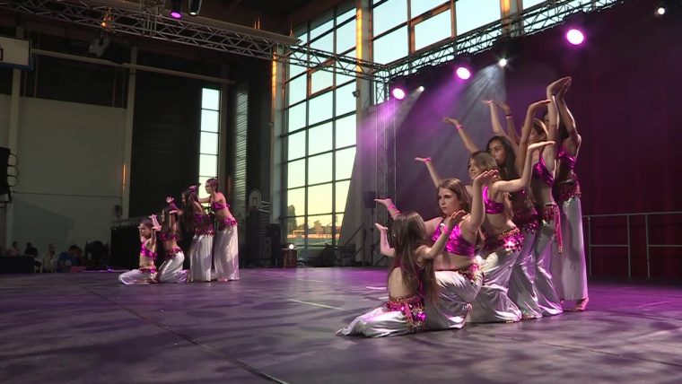 Danse Orientale  Enfants 8-12 Ans  Gala Body Moving 2017 intérieur Enfants Danse