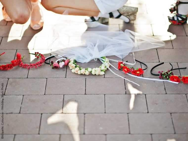 Der Helfer In Der Not. Auch Am Hochzeitstag.  Addio Al serapportantà Gadget Mariage