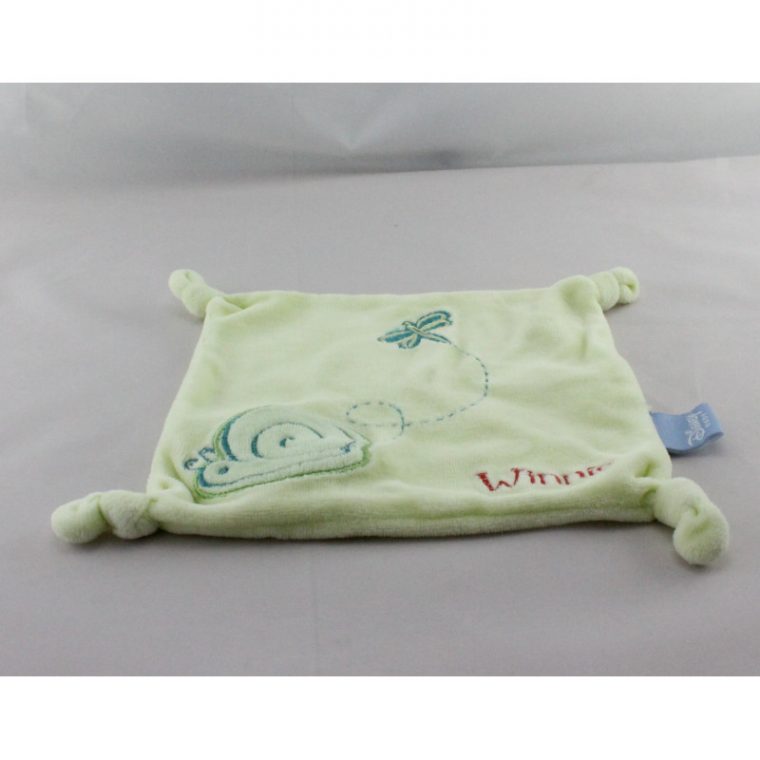 Doudou Plat Carré Winnie Vert Escargot Papillon Disney Baby tout Disney Escargot