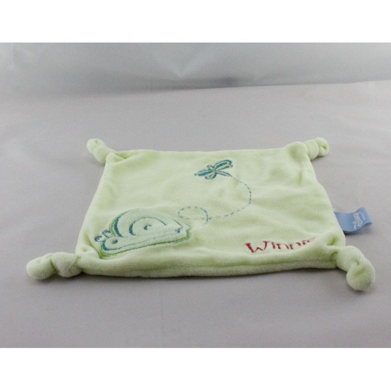 Doudou Plat Carré Winnie Vert Escargot Papillon Disney Baby tout Disney Escargot 