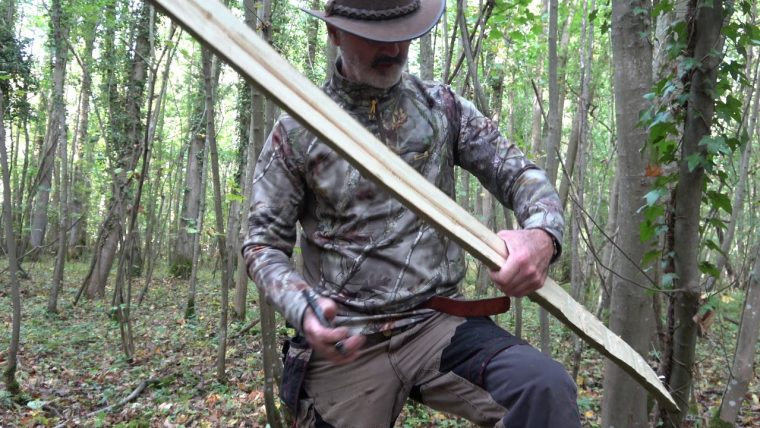 Fabrication D' Un Arc En Bois Pour La Chasse Et Survie dedans Fabrication D'Un Pantin