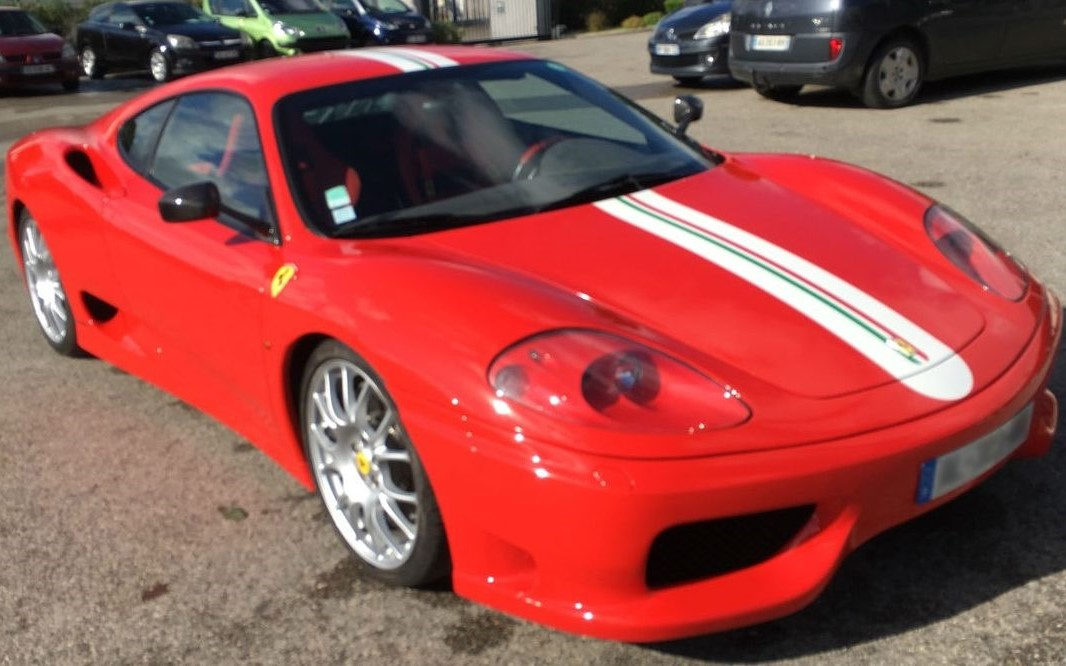 Ferrari Challenge Stradale : Une Voiture De Course à Voiture De Cource 