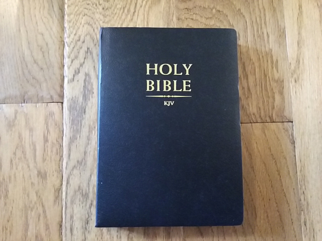 Holy Bible Kjv serapportantà Bible Bible Bible 