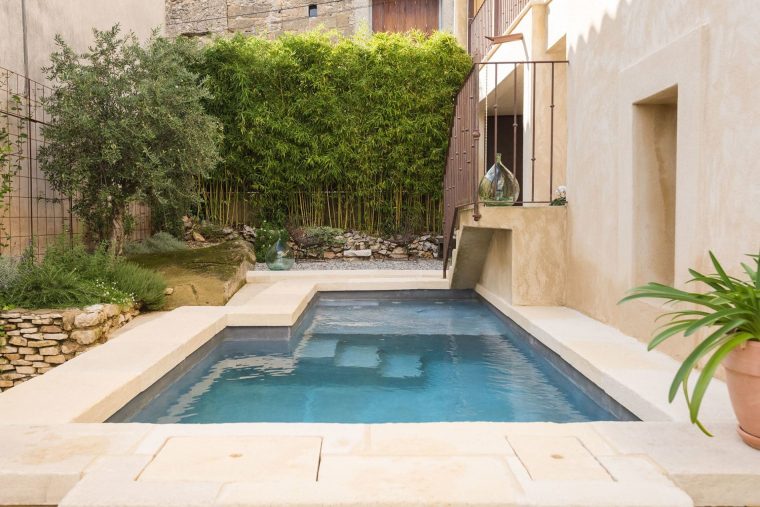 piscine pour petit jardin