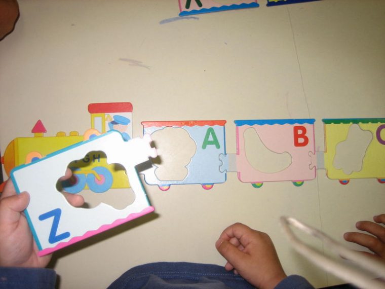 Le Train De L'Alphabet – Estelle Maternelle concernant Le Train Alphabet