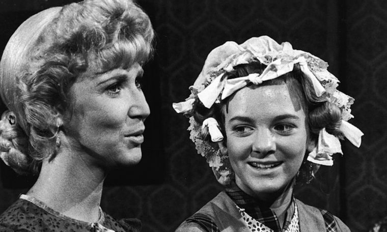 'Little House On The Prairie': Charlotte Stewart Shares serapportantà Stewart Little