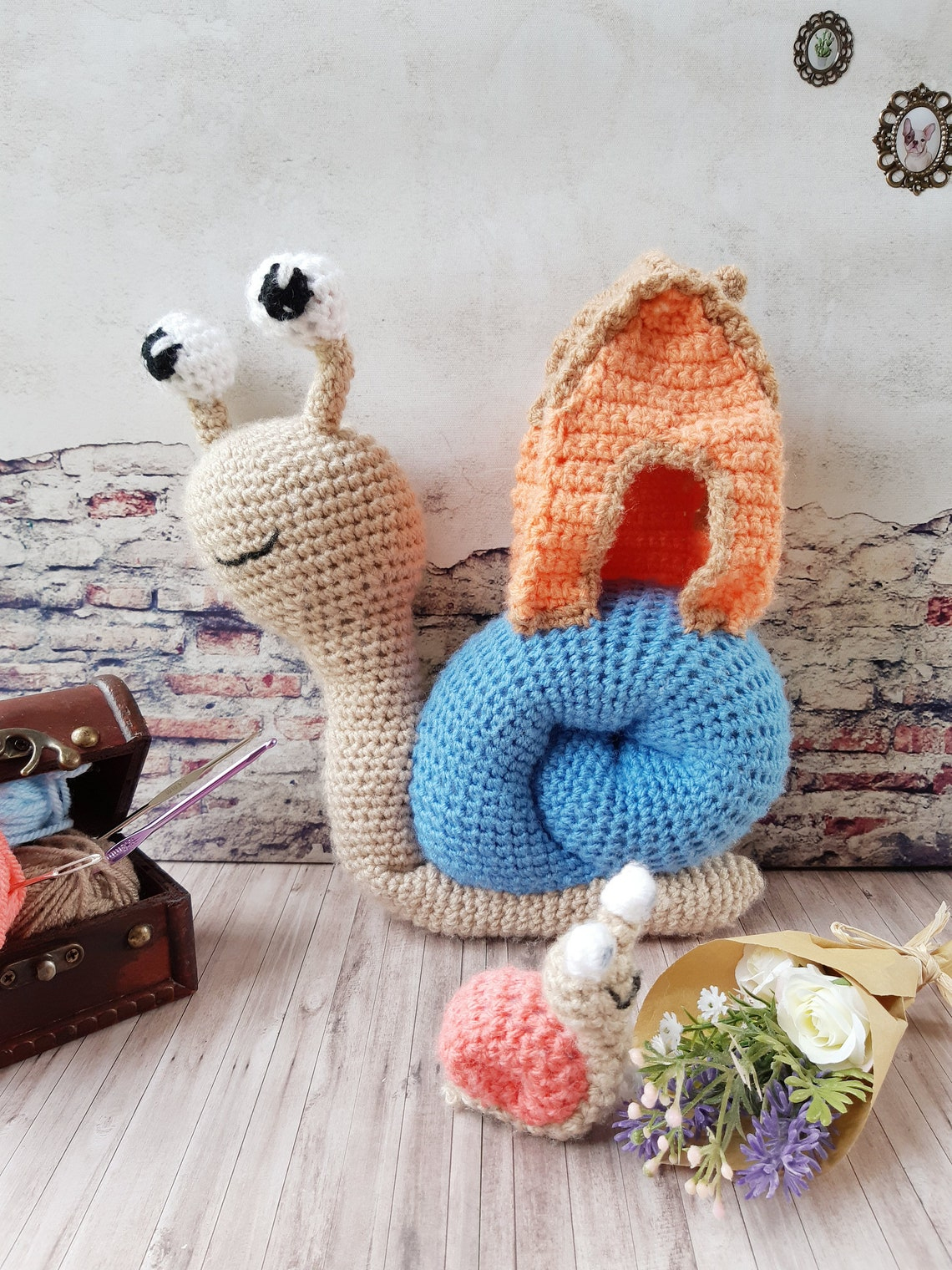 Modèle Escargots Et Maison Au Crochet En Pdf En Français serapportantà Modele Escargot