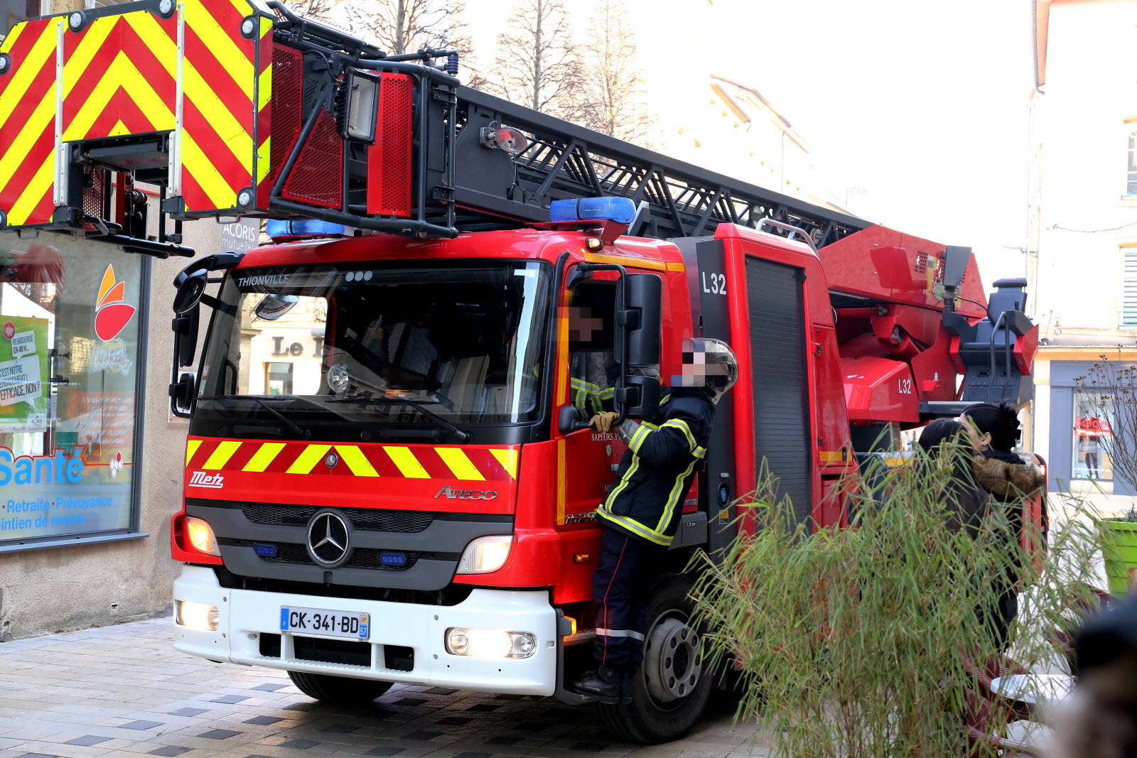 Montpellier. Pour Ses 112 Ans, Elle Monte Dans Le Camion concernant Didou Camion De Pompier 