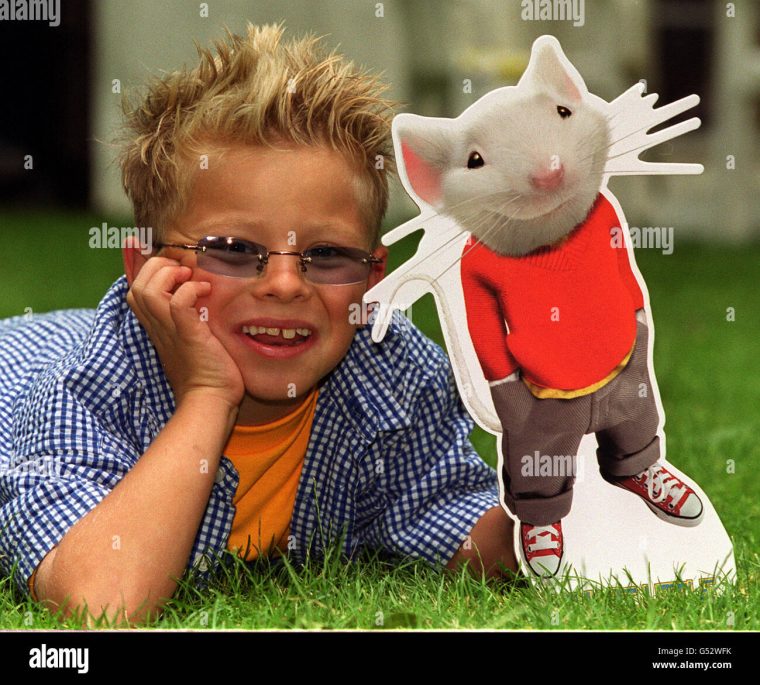 Stuart Little Lipnicki Stock Photo – Alamy avec Stuart Little Stuart