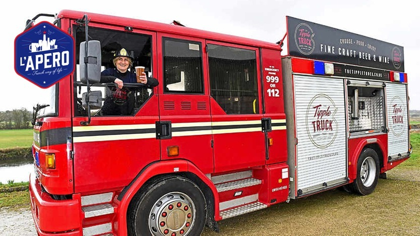 Tipple Truck : Un Ancien Camion Pompier Transformé En Pub serapportantà Un Camion De Pompier 
