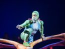 Totem Du Cirque Du Soleil À Paris : Splendeur Visuelle tout Cirque Personnage