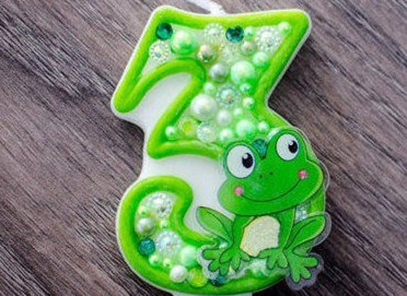 Bougie Danniversaire Sur Le Thème Grenouille Verte  3  Etsy encequiconcerne 3 Grenouilles 